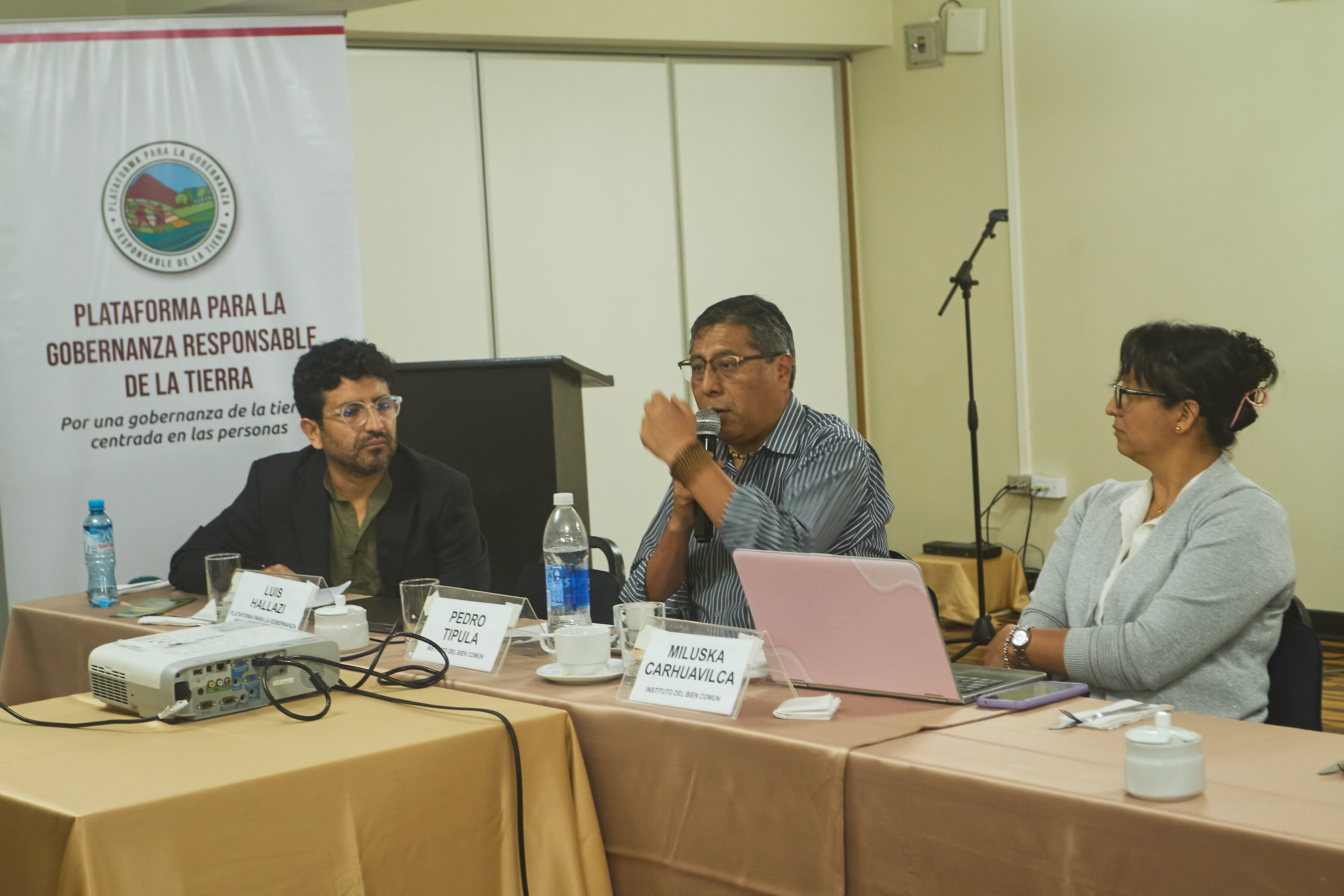 2025-11-19-23-01-43_691e4c578b0b6